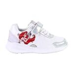 Princesse en baskets : la comparaison des meilleures chaussures pour femmes, accessoires et mode