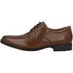 Comment porter un costume beige avec des chaussures marron : Guide de style pour femmes élégantes