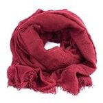 Sublimez votre tenue avec un foulard en viscose pour femme : notre sélection des meilleurs accessoires de mode à associer avec vos chaussures